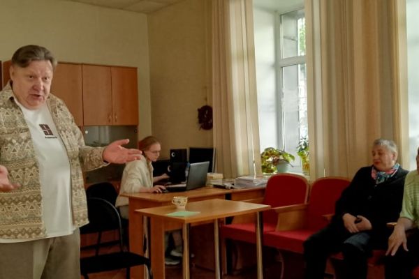 Моноспектакль «Все о любви» в Прокопьевской МО ВОС