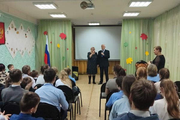 «Диалог поколений» тёплая встреча в Кемеровской школе №20