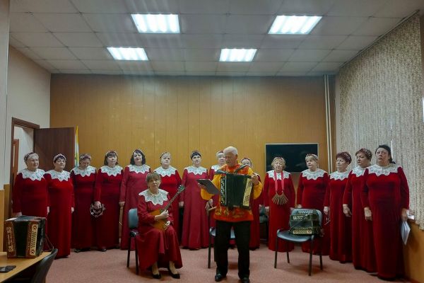 «Девчата с Южного» подарили праздник песни незрячим слушателям в Кемерово.