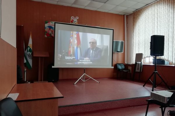 «Кузбасскино» организовало показ фильма  «Век другими глазами» для кемеровчан  с нарушением зрения