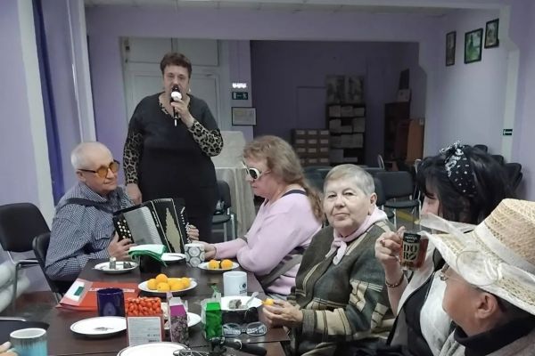 Встреча в клубе душевной песни «На завалинке» - «Осень золотая» в Новокузнецкой МО ВОС.