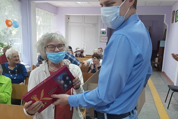 шахтеры получили подарки от благотворителя АО «Кузнецкие ферросплавы»