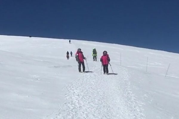 voskhozhdenie-na-elbrus-22926F1133-BBE7-0FEE-AFDF-7510AC9785F6.jpg